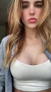 Póster Michelle Pellicer