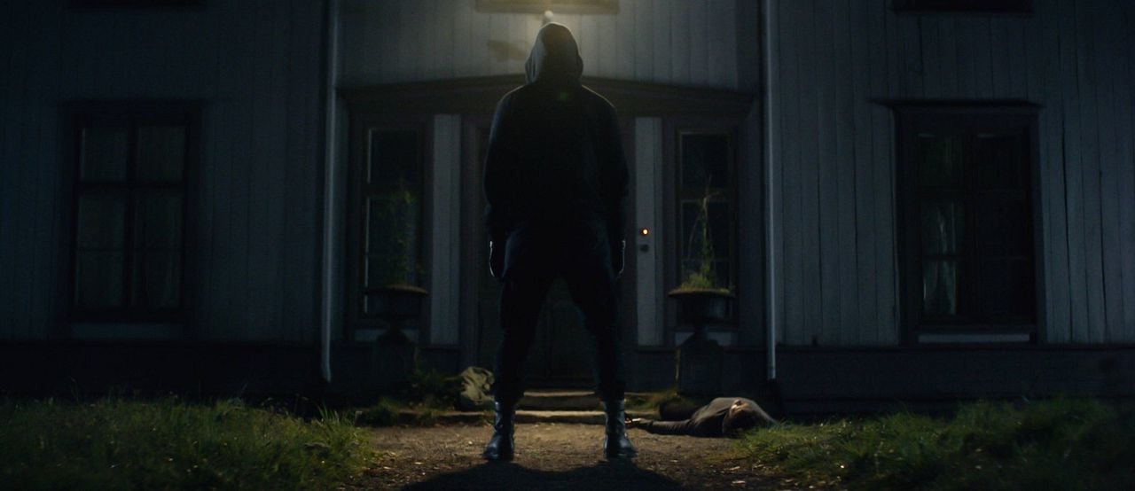 Alguien Está Dentro De La Casa : Foto