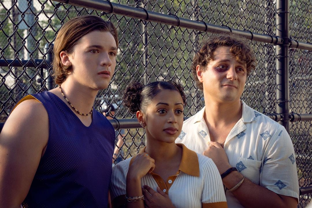 El juego del amor : Foto Liza Koshy, Augustus Prew, Joel Courtney