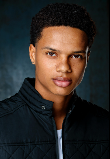 Póster Elijah Roberts