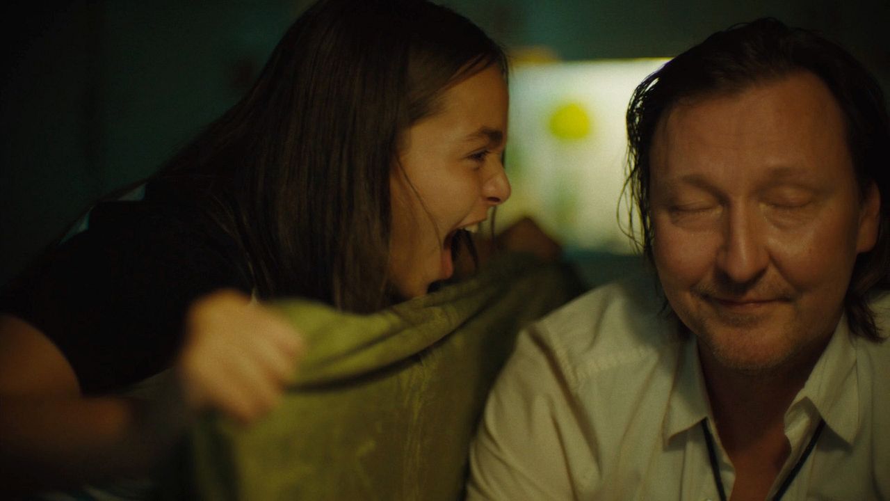 Paradiset brinner : Foto