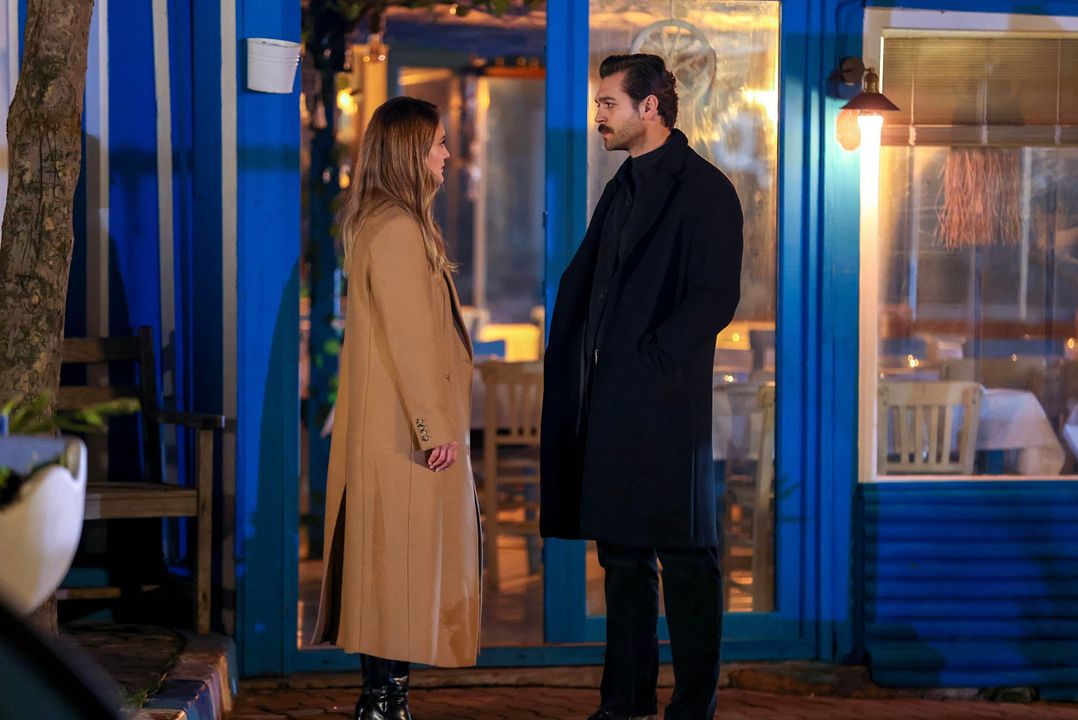 Yıldızlar Bana Uzak : Foto