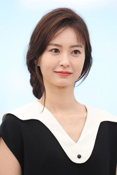 Póster Yu-mi Jeong