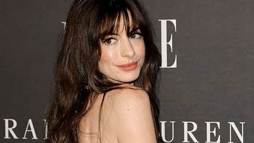 La idea de ti : Cobertura de revista