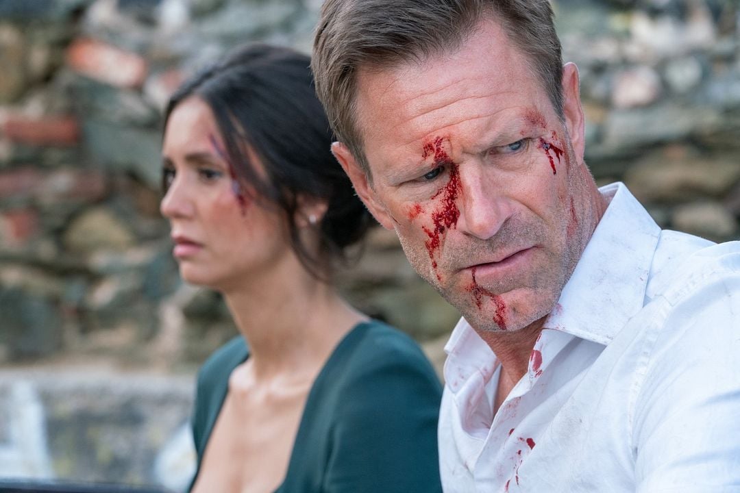 Foto Nina Dobrev, Aaron Eckhart