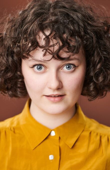 Póster Maddie Holliday