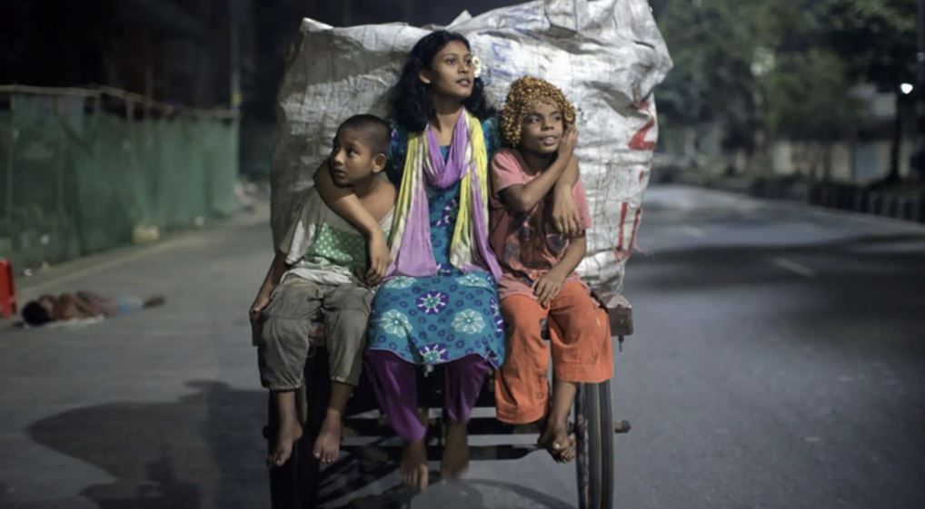 Mighty Afrin: In the Time of Floods : Foto