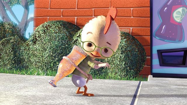 'Chicken Little'- Tráiler oficial doblado al español